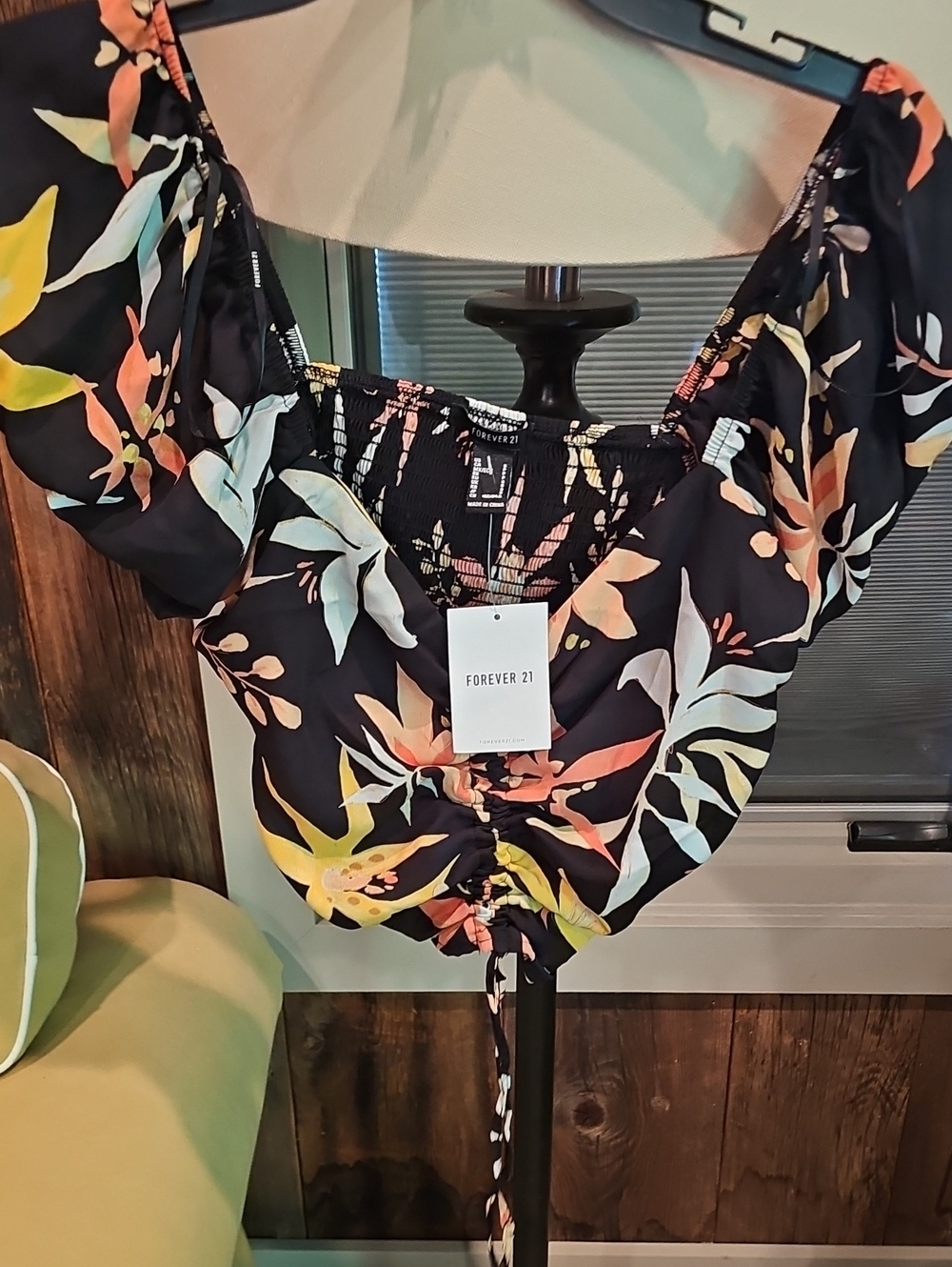 Forever 21 Black Floral Ruched Crop Top